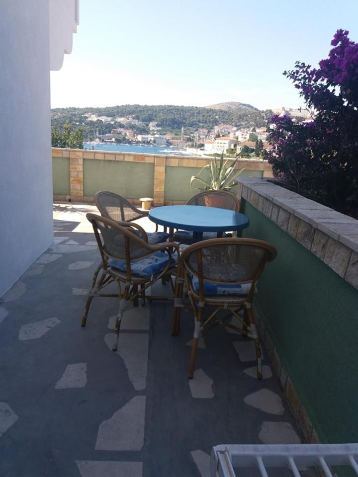 Sunset House With Seaview Lägenhet Hvar Town Exteriör bild